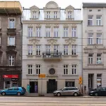 Kazimierz Studio with Jacuzzi by Renters Prestige
