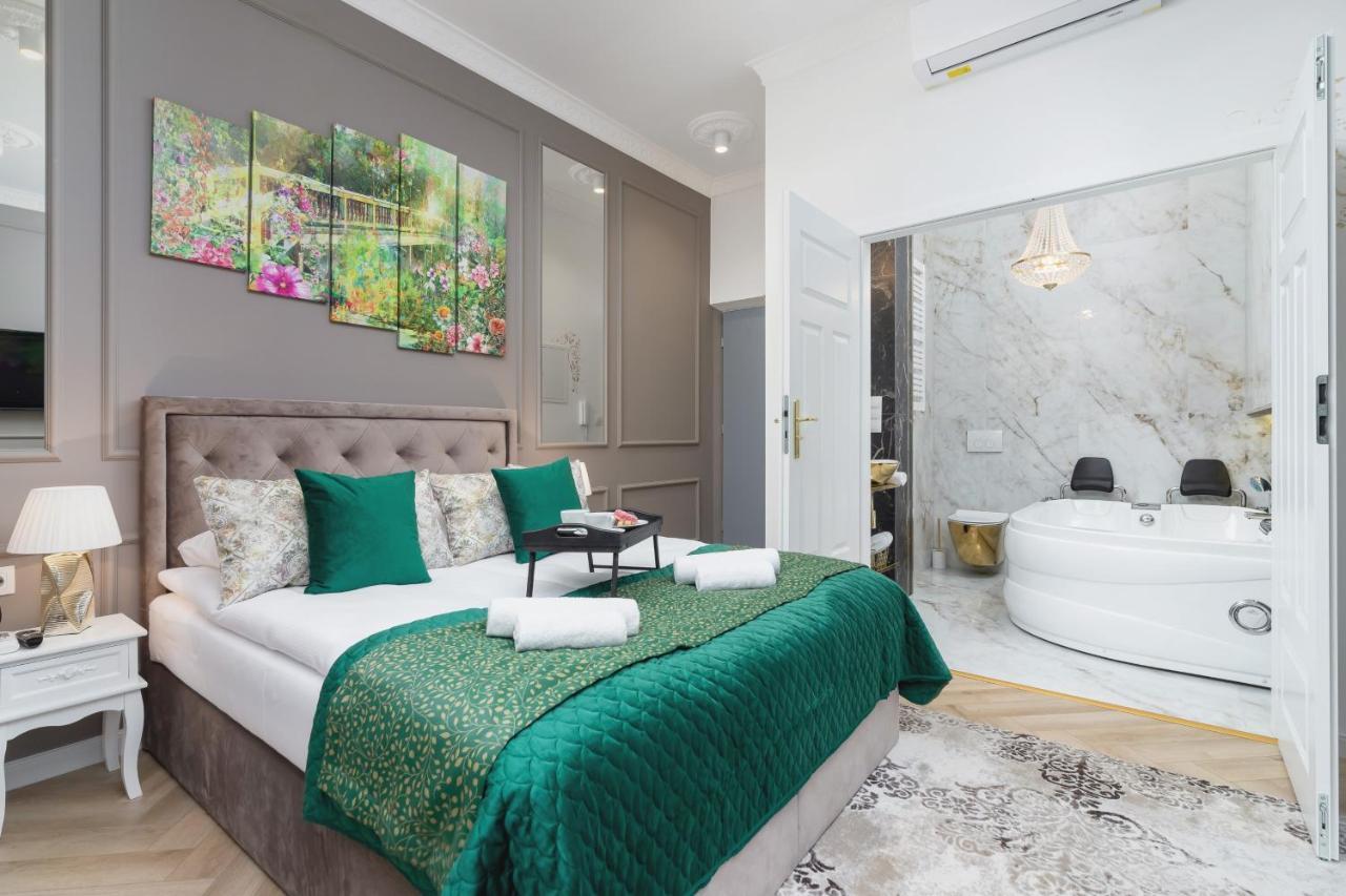 Kazimierz With Jacuzzi By Renters Prestige Apartament Kraków